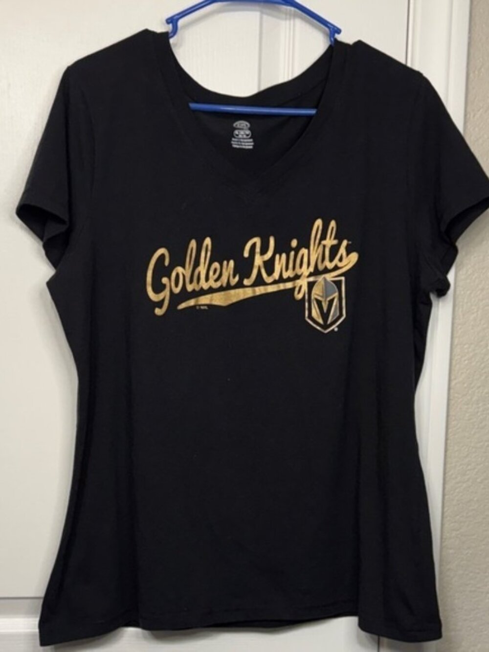 NHL VGK Vegas Golden Knights Black V-Neck Hockey Shirt Size XL EUC #SP-027